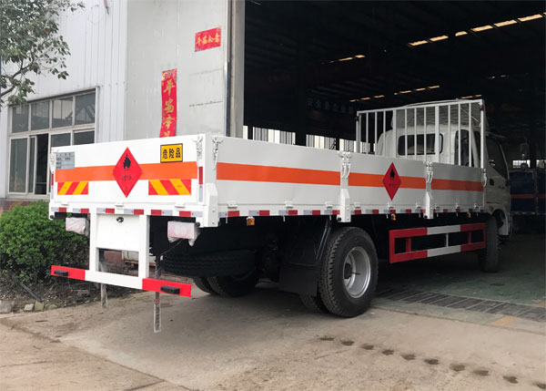 福田奧鈴6.2米10.1噸氣瓶運(yùn)輸車(chē)
